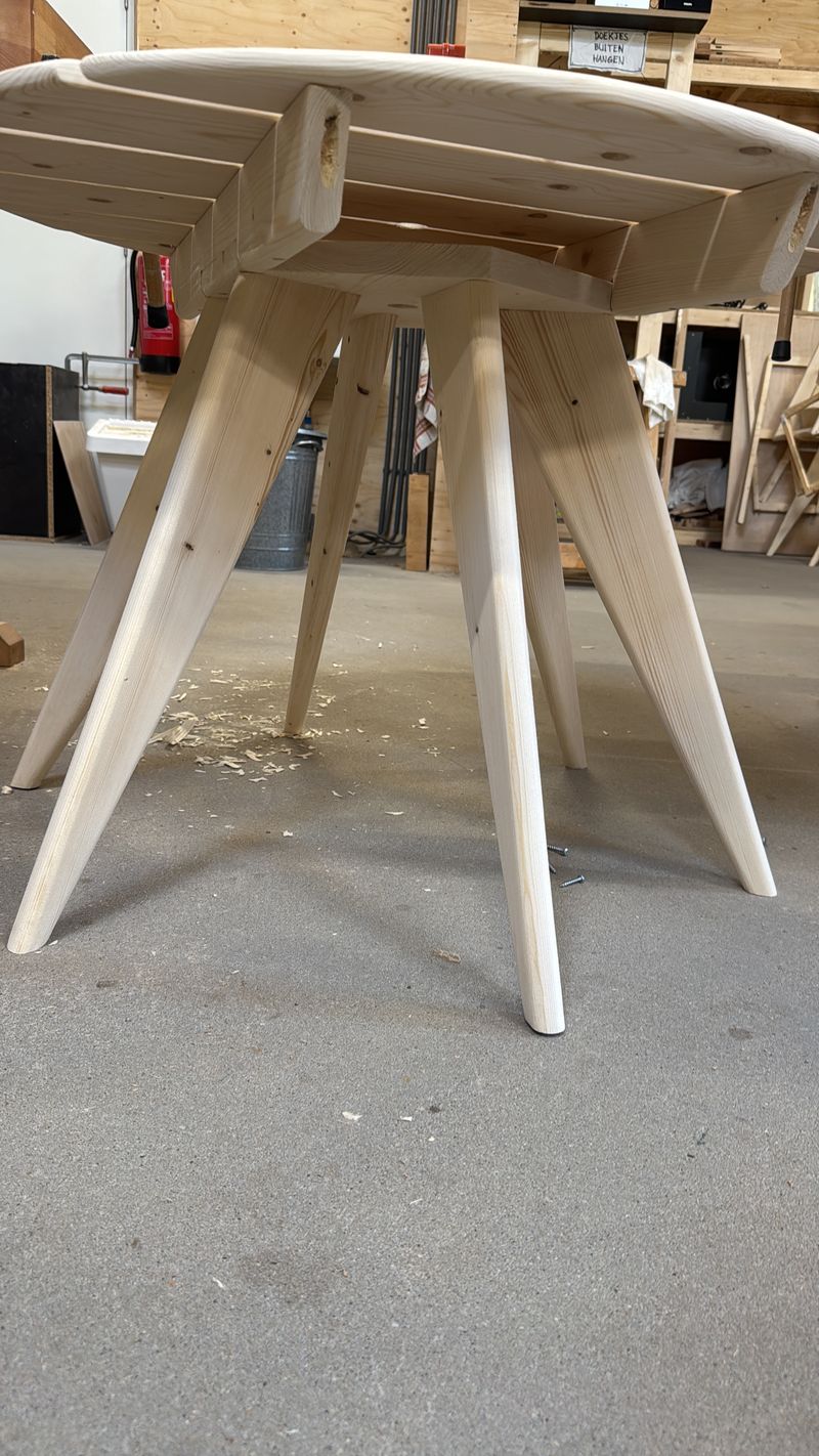 Garden table — handcrafted wooden furniture by TerraMadera
